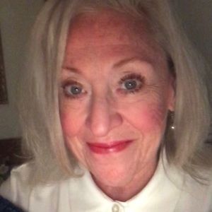 Meet your Posher, Leslie